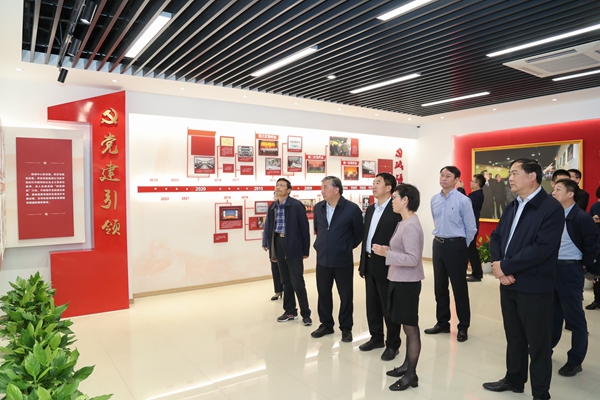 新闻图 AI8I0425.jpg