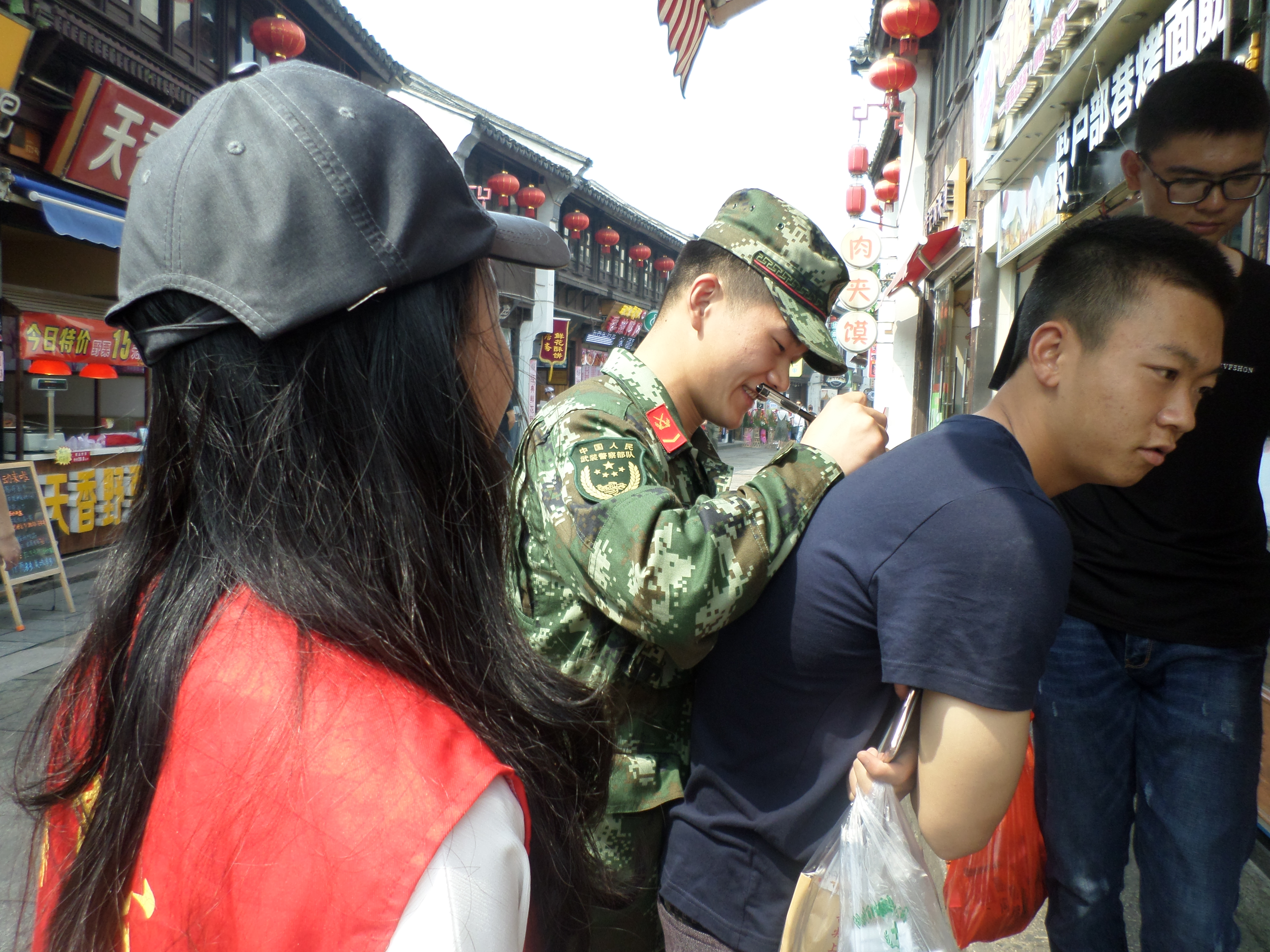 军人写下对母亲的思念 军人写下对母亲的思念