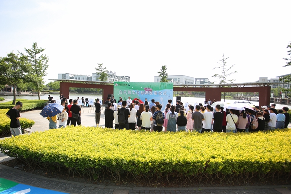 新闻图 1B2H2774.jpg